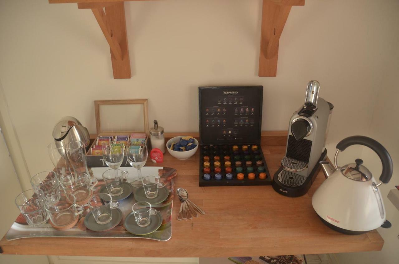 Bed And Breakfast ฮาเทม ภายนอก รูปภาพ